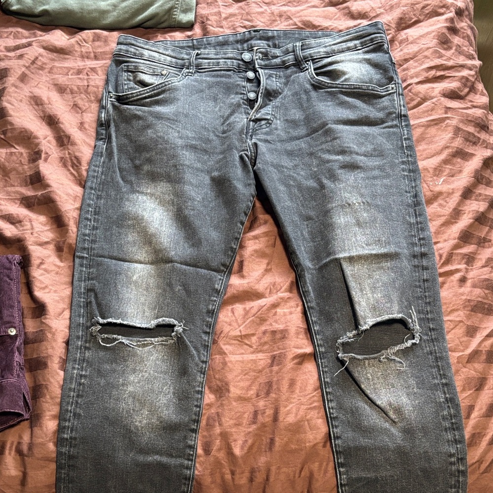 H&M Men's Relaxed Fit Charcoal Jeans